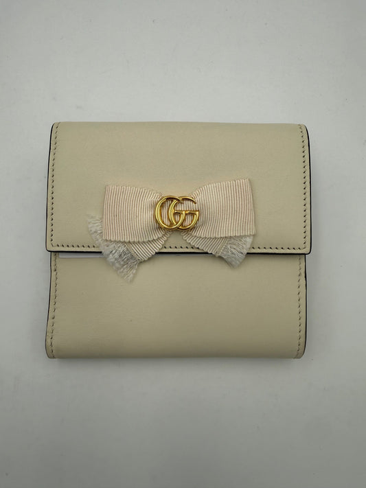 GUCCI GG Marmont Compact Wallet