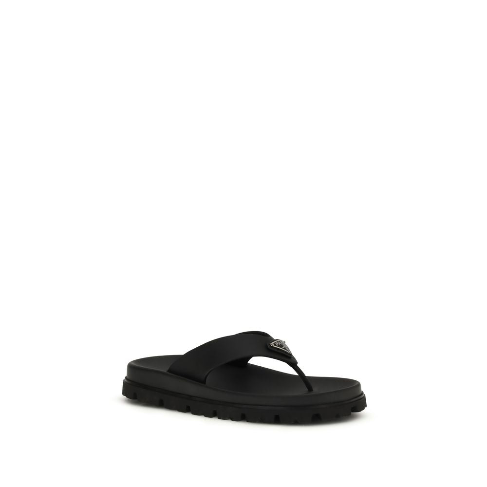 Black Rubber Flip-Flop Sandals