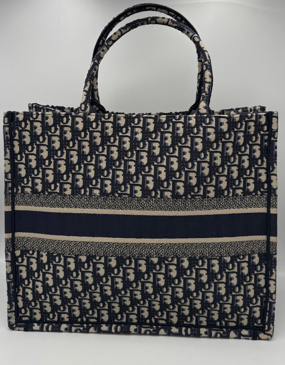 DIOR TOTE BOOK Grande Tote