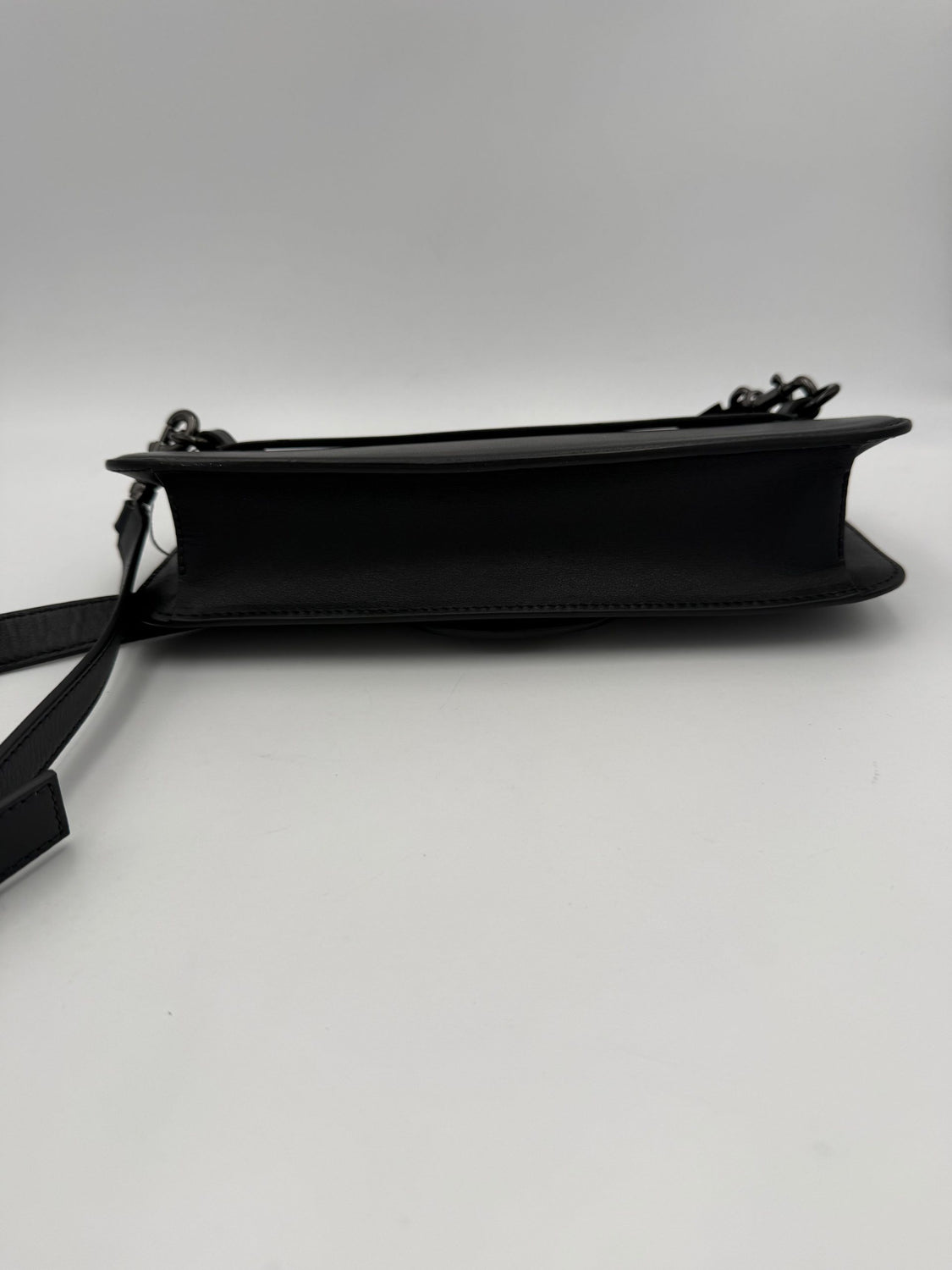 VALENTINO GARAVANI VLOGO Black Handbag