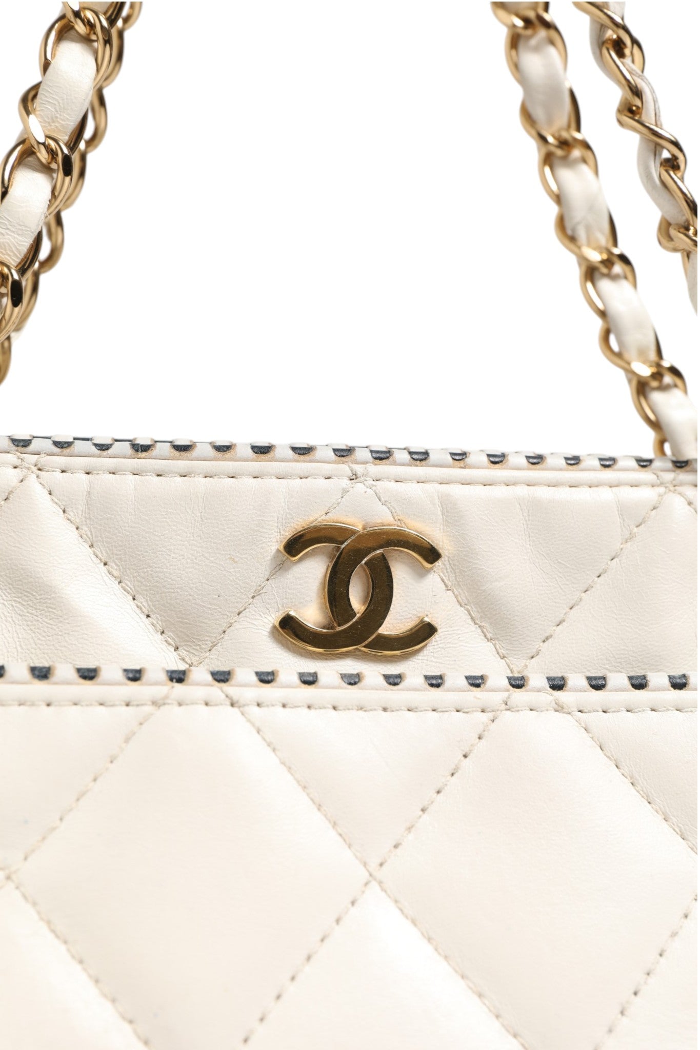 Shiny Calfskin Quilted Mini 22 White 1792563