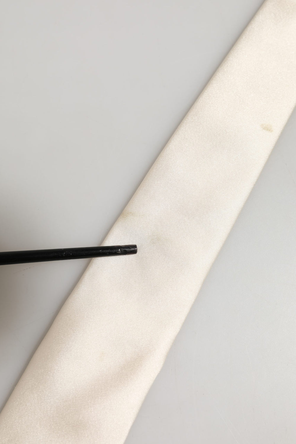 Cream Satin 100% Silk Adjustable Tied Men Necktie Tie