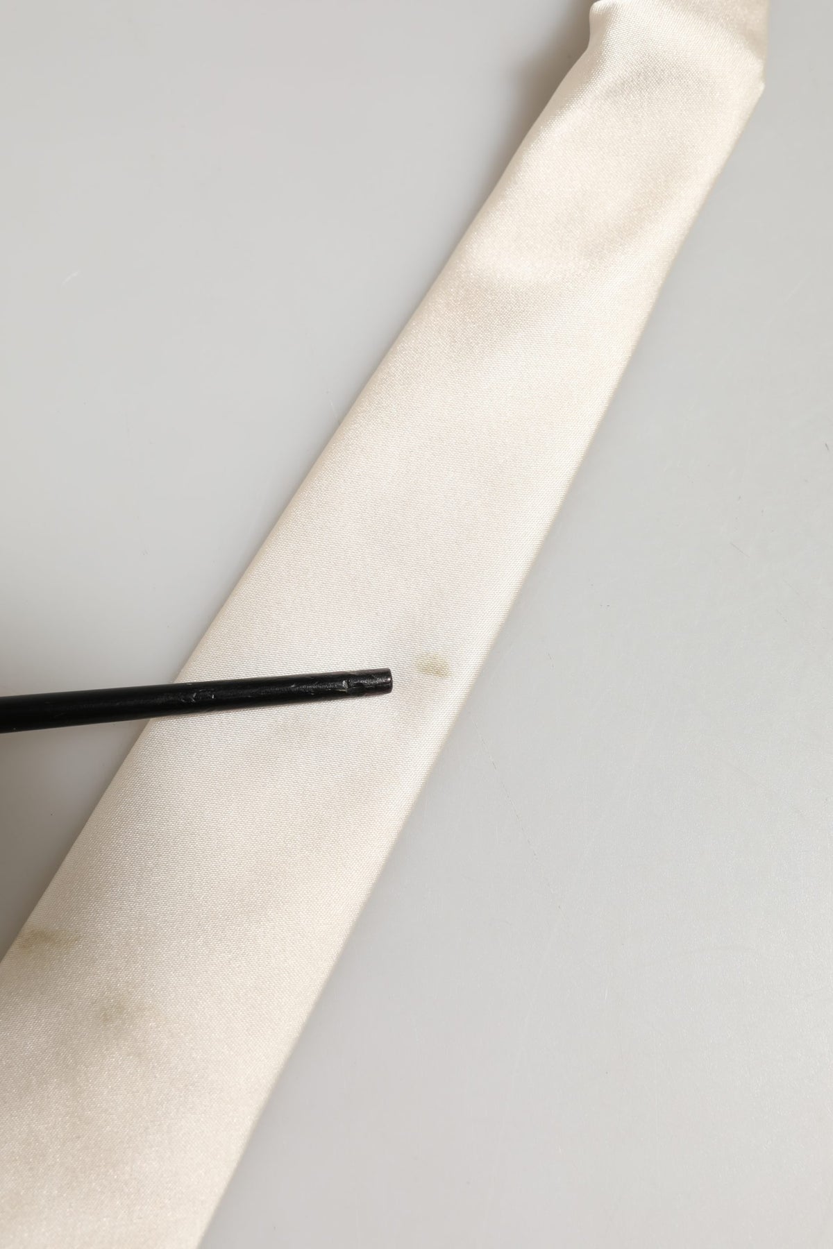 Cream Satin 100% Silk Adjustable Tied Men Necktie Tie