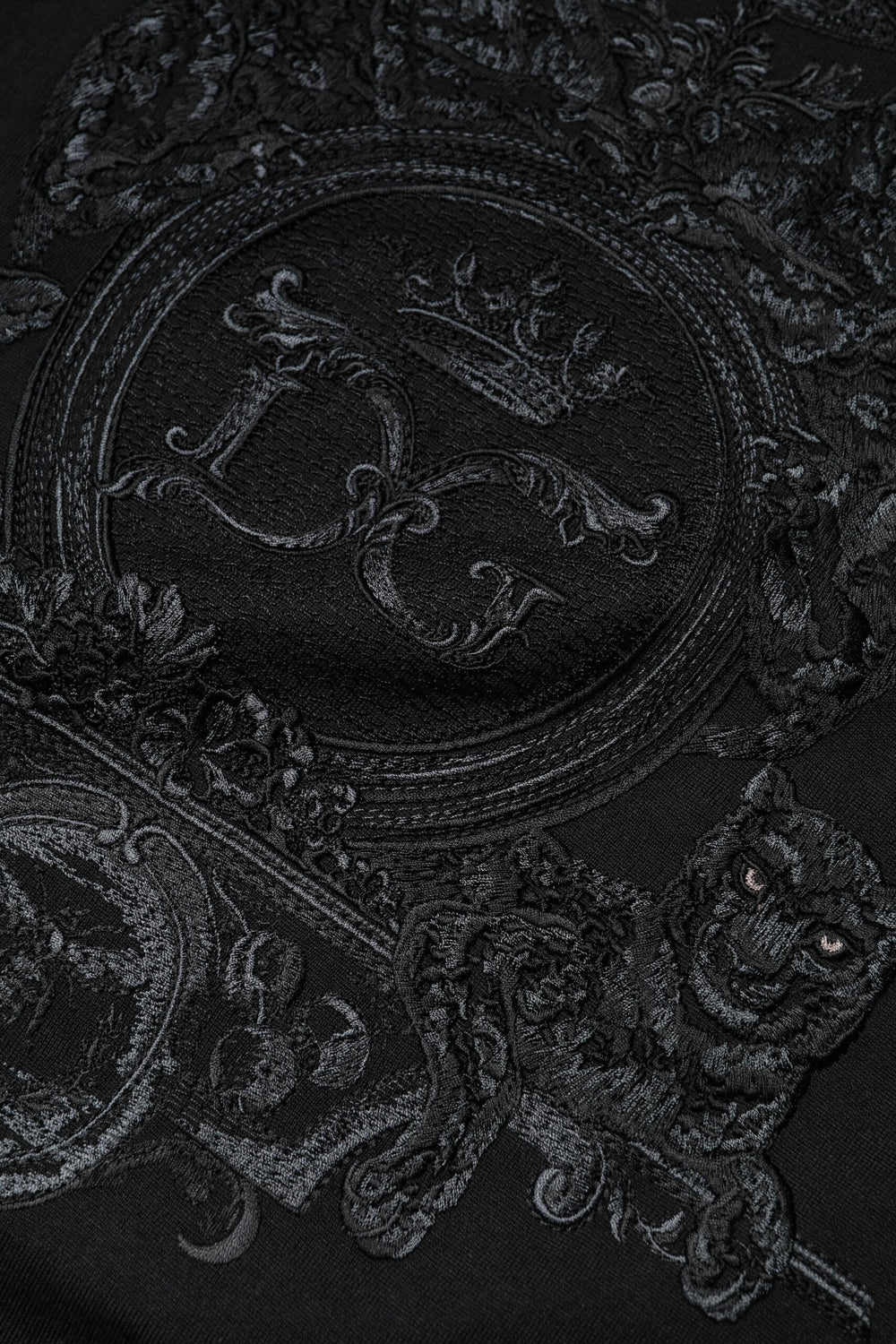 Black DG Crown Embroidery Pullover Sweater