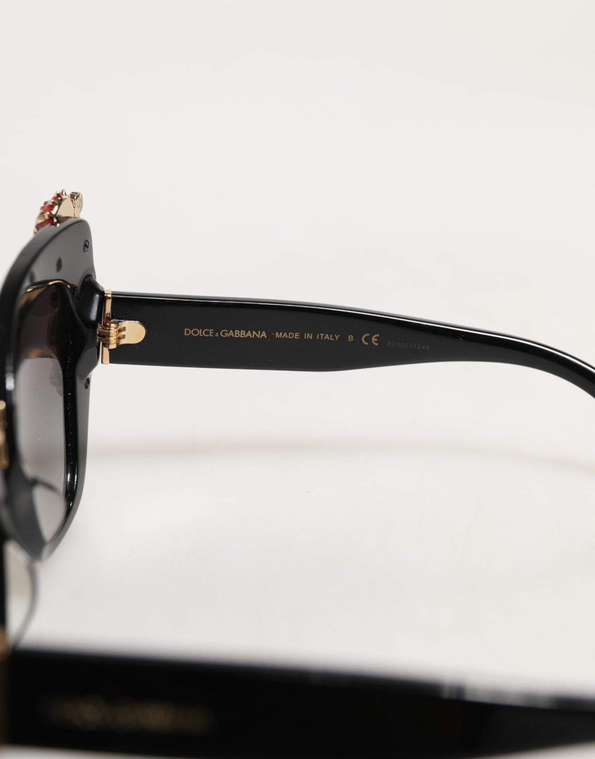 DG4319F Red Sacred Heart Crystal Butterfly Sunglasses