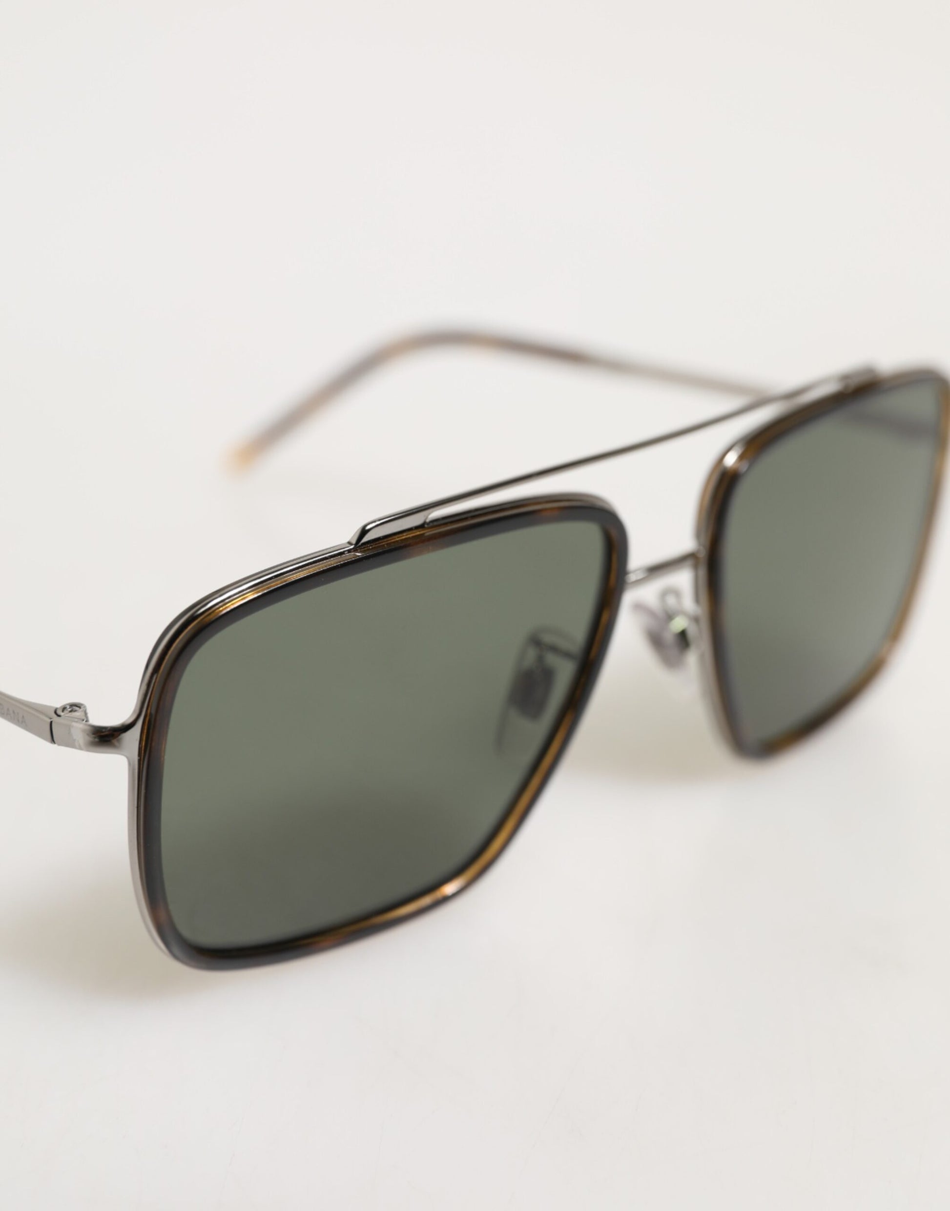 Silver Metal Frame Polarized Navigator Sunglasses