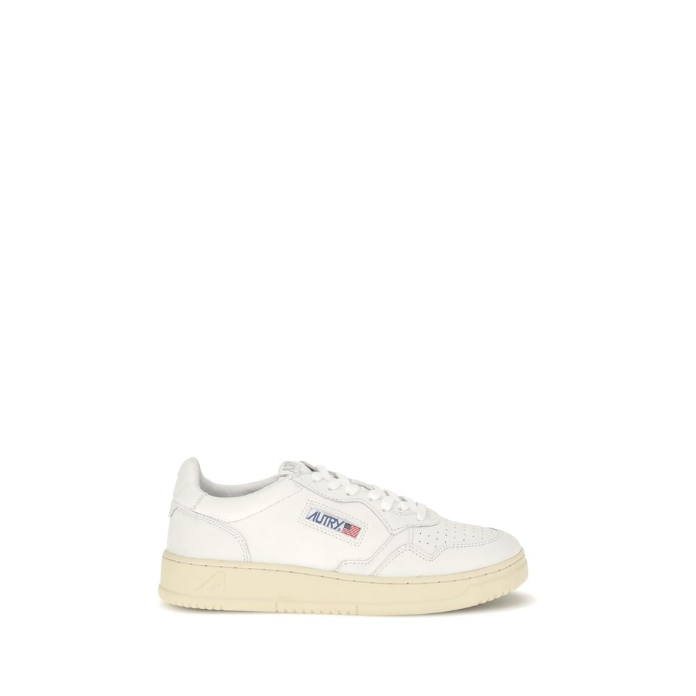 Low 01 Sneakers