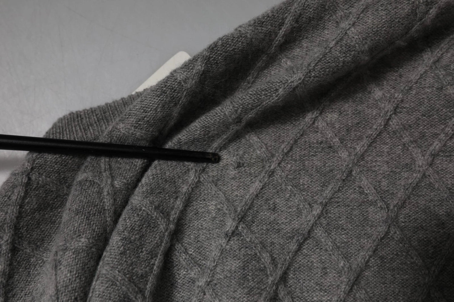 Gray Cashmere Argyle Intarsia Knit Crew Neck Men Sweater