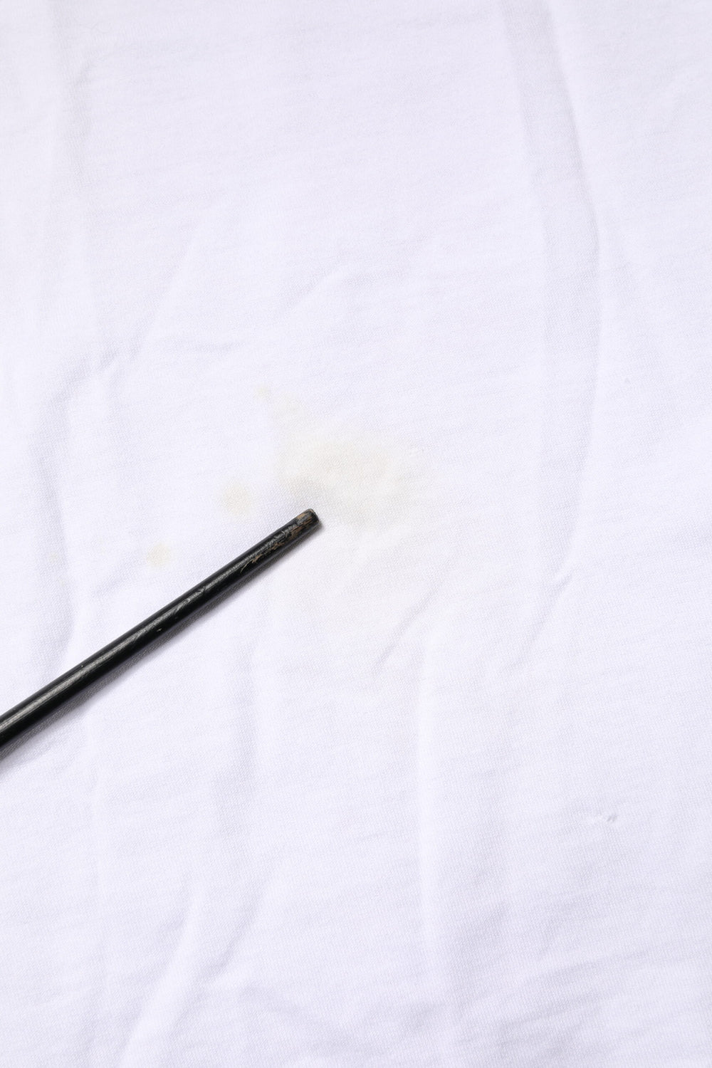 White Cotton Necklace Embellished T-shirt