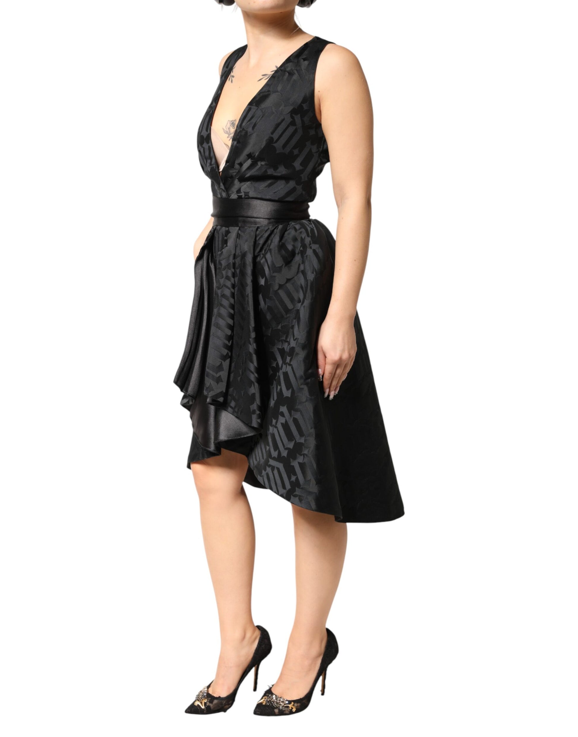 Black Jacquard Deep V-neck Sleeveless 2 Pc Dress