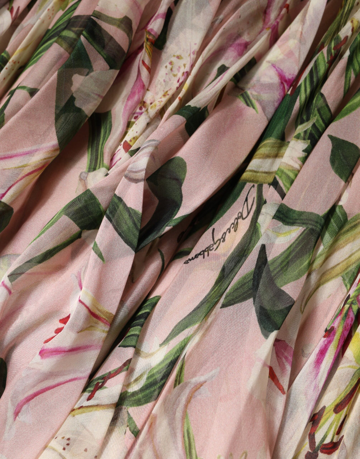 Pink Lily Print A-line Pleated Maxi Dress