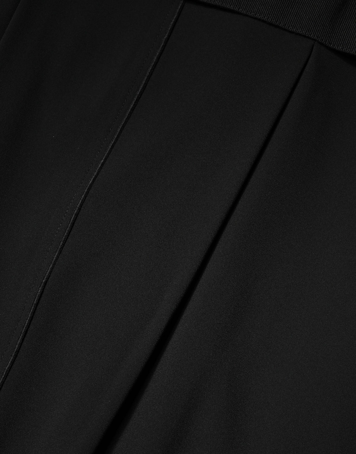 Black Sleeveless Sheath Knee Length Dress